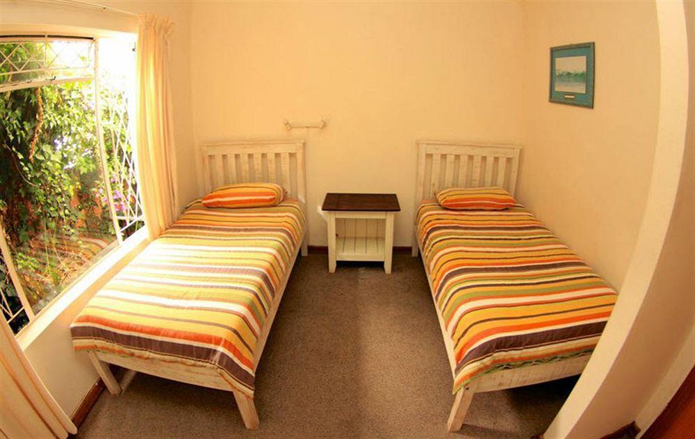 Jeffreys Bay Backpackers Albergue Exterior foto