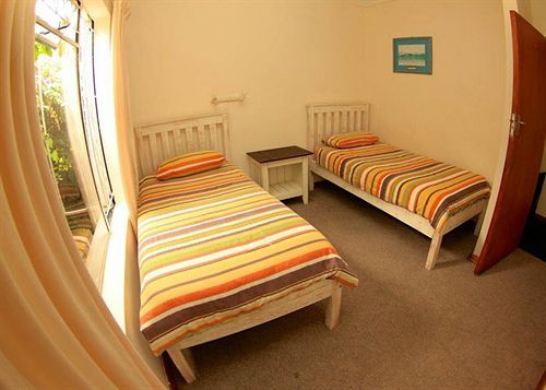 Jeffreys Bay Backpackers Albergue Exterior foto